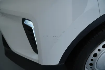Car image 40