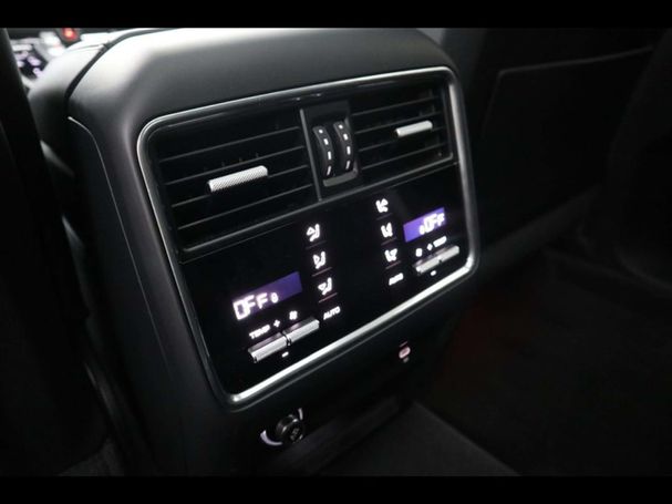 Porsche Cayenne Coupe E-Hybrid Tiptronic 340 kW image number 4