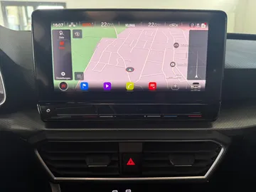 Car image 27