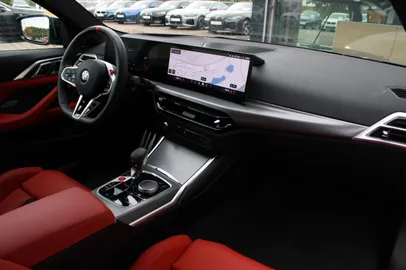 Car image 22