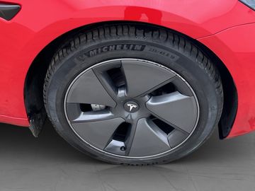 Car image 37