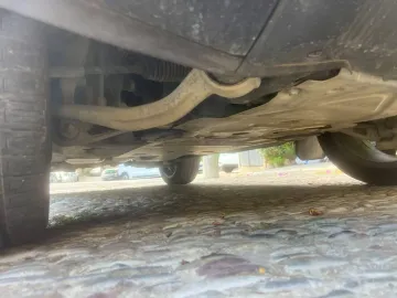Car image 35
