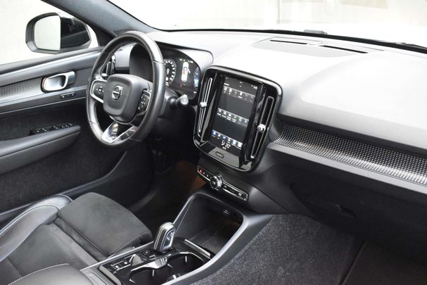 Volvo XC40 T4 140 kW image number 32