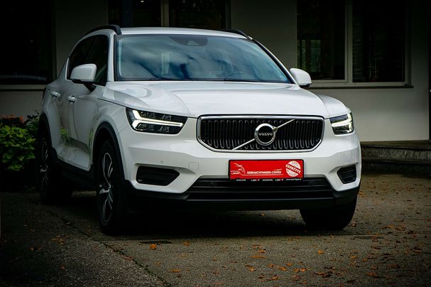 Volvo XC40 D3 AWD Geartronic 110 kW image number 9