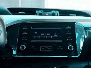 Car image 31