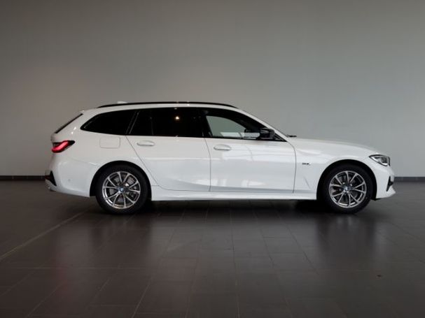 BMW 320 e Touring Sport Line xDrive 150 kW image number 3