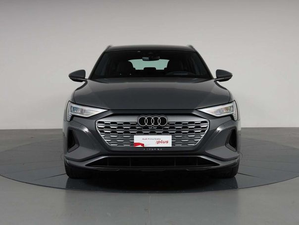 Audi Q8 50 quattro e-tron Sportback 250 kW image number 2