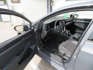 Car image 30