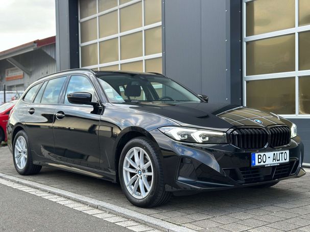 BMW 320d Touring xDrive 140 kW image number 1