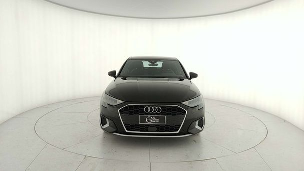 Audi A3 30 TFSI S tronic Business 81 kW image number 2