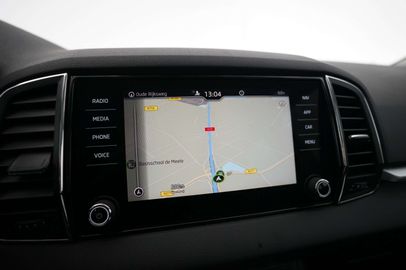 Car image 24