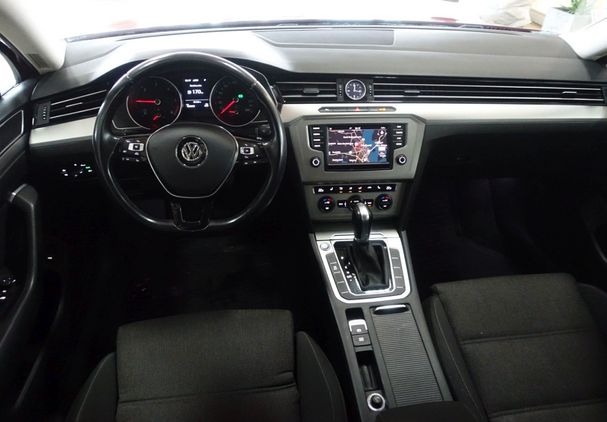 Volkswagen Passat Variant TDI DSG 88 kW image number 17