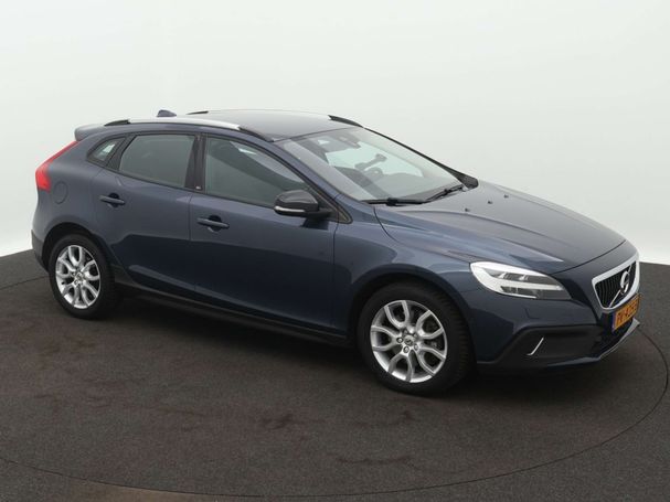 Volvo V40 Cross Country T3 112 kW image number 11