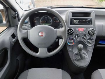 Car image 11