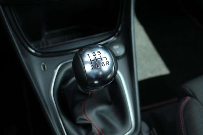 Car image 30