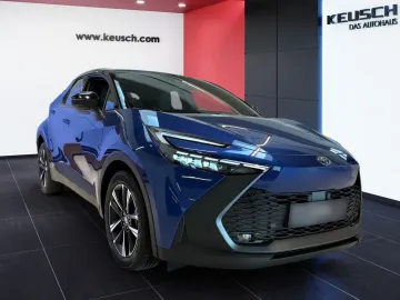 Car image 17
