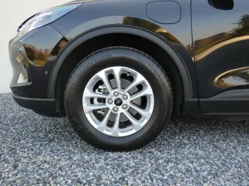 Car image 24