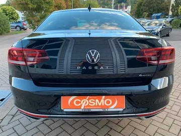 Car image 29