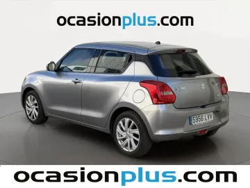Car image 4