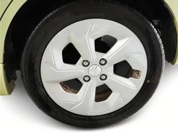Car image 21