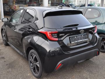 Car image 4