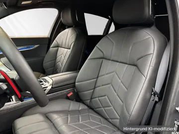 Car image 39
