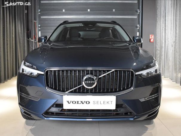 Volvo XC60 B4 145 kW image number 4