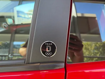 Car image 27
