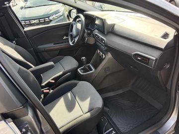 Car image 11