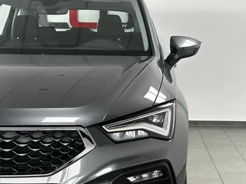 Car image 28
