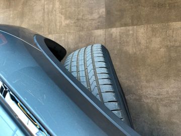 Car image 48