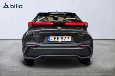 Car image 3