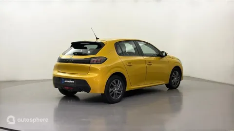 Car image 5