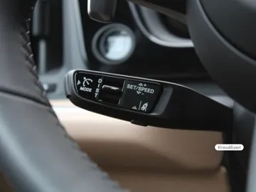 Car image 32