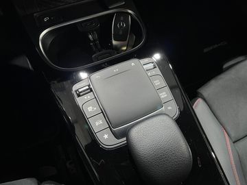 Car image 23