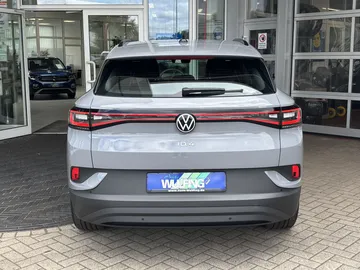 Car image 29