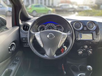 Car image 14