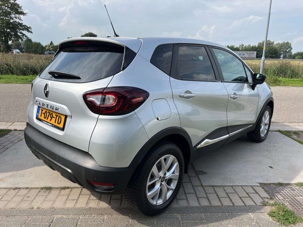 Renault Captur TCe LIMITED 66 kW image number 3