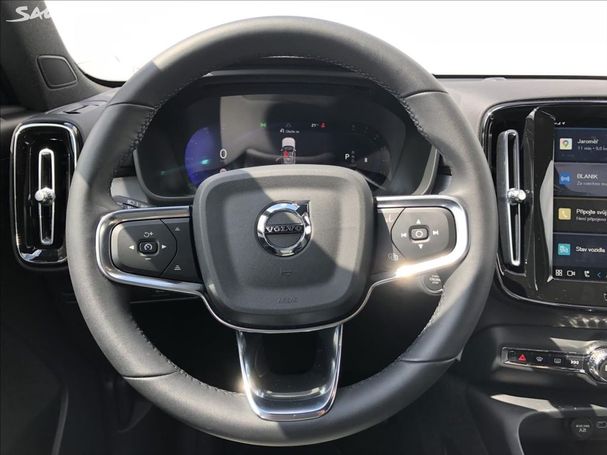 Volvo XC40 B3 Core 120 kW image number 15