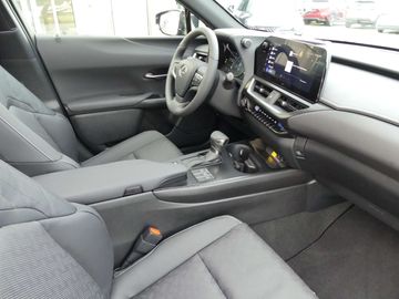 Car image 10