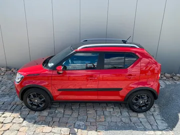 Car image 4
