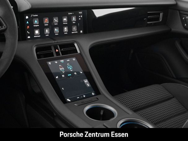 Porsche Taycan 320 kW image number 12