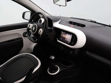 Car image 37