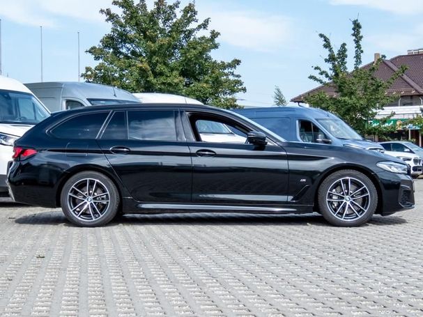 BMW 530i Touring M 180 kW image number 2