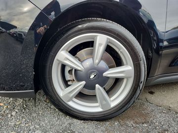 Car image 31