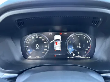 Car image 38