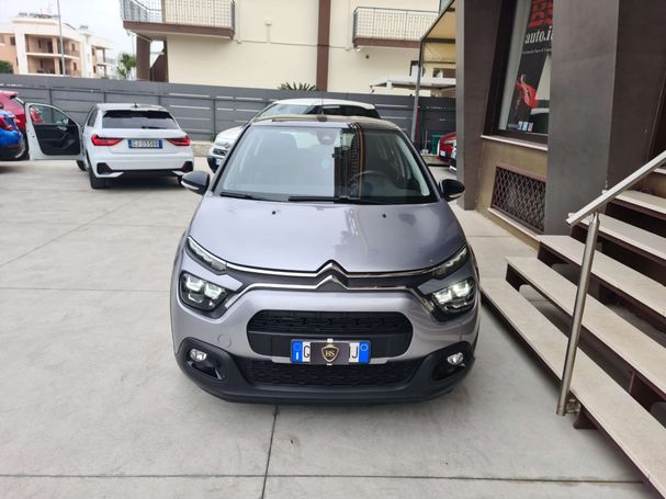 Citroen C3 Pure Tech SHINE 61 kW image number 2