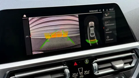 Car image 37