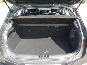 Car image 27
