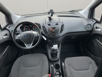 Car image 10